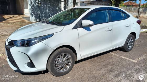 TOYOTA YARIS 1.5 16V FLEX SEDAN XS CONNECT MULTIDRIVE TOYOTA YARIS 1.5 16V FLEX SEDAN XS CONNECT MULTIDRIVE